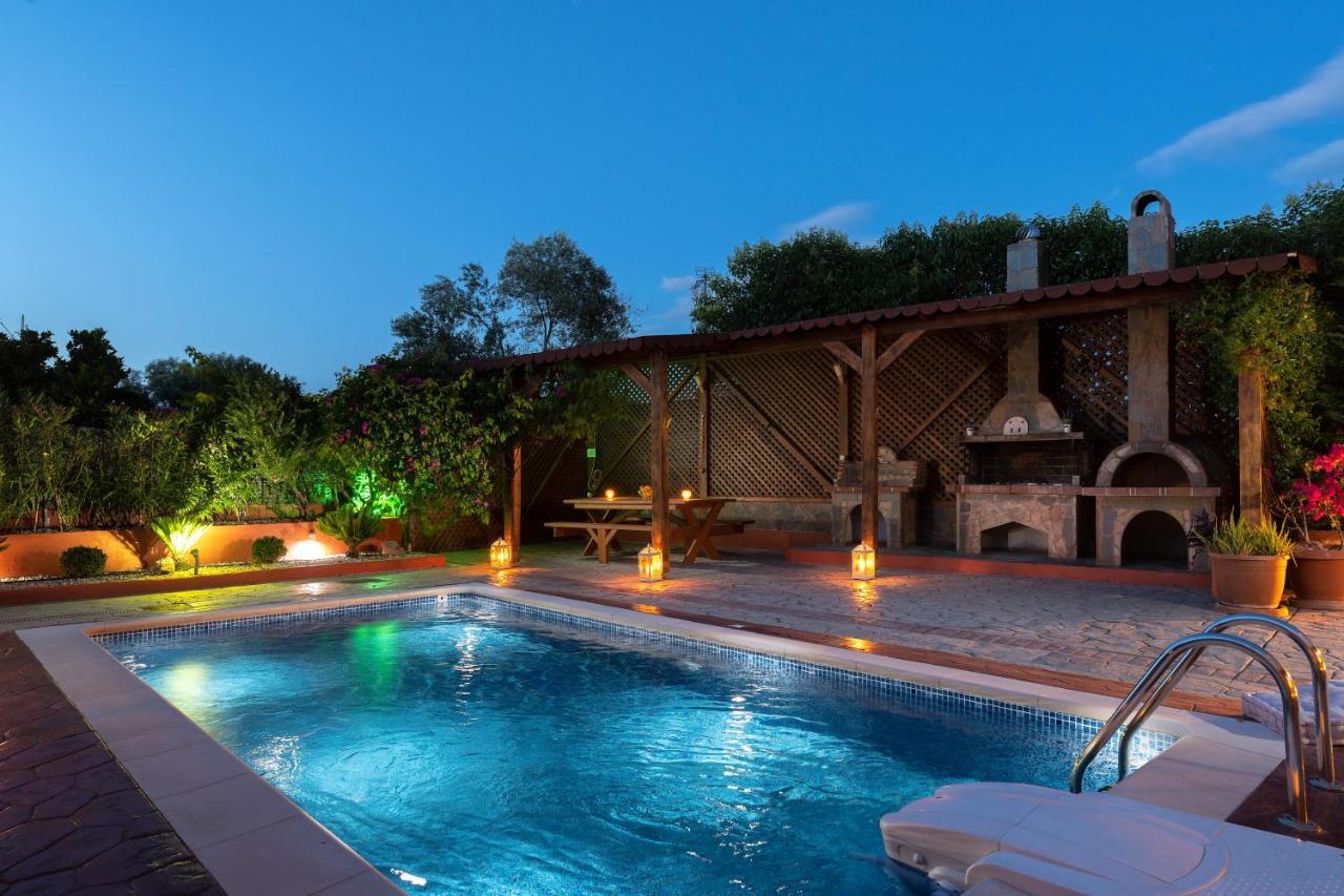 Antico Rosso Villa Ялиссос Экстерьер фото