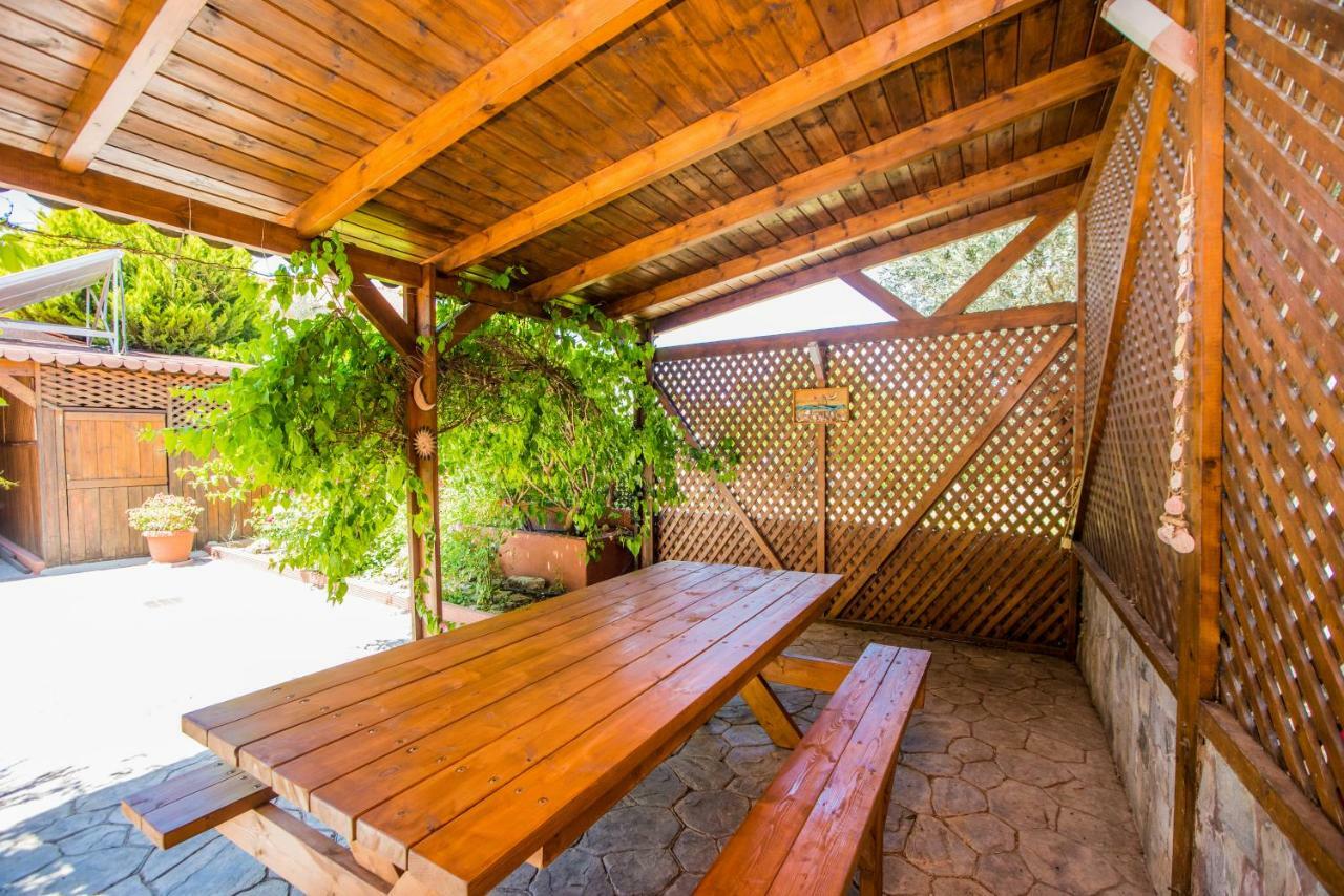 Antico Rosso Villa Ялиссос Экстерьер фото